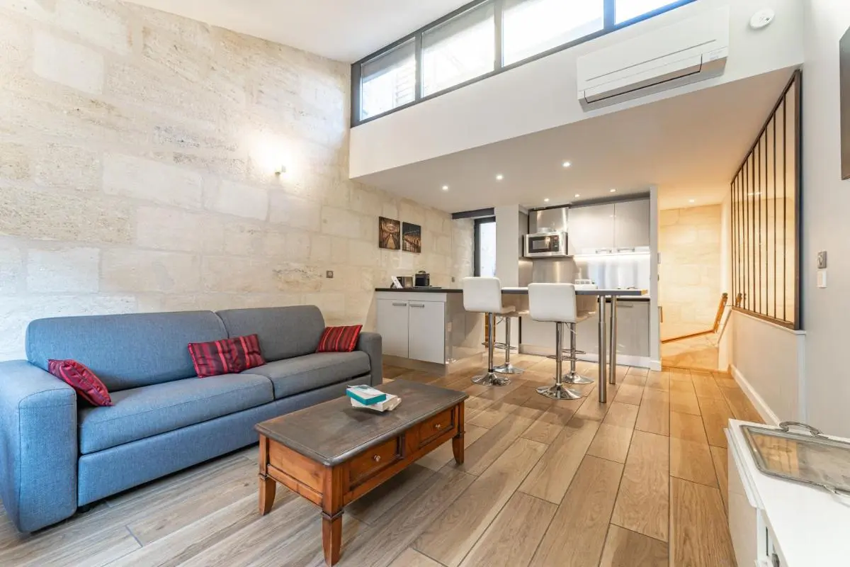 Image 1 of Superbe Duplex en Hypercentre avec Rooftop et Climatisation