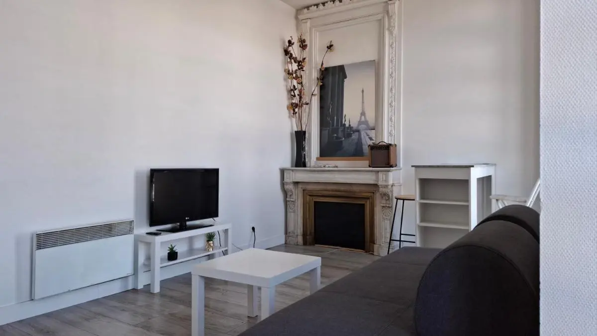 Image 4 of Superbe Logement Haussmannien Lumineux Bordeaux Centre