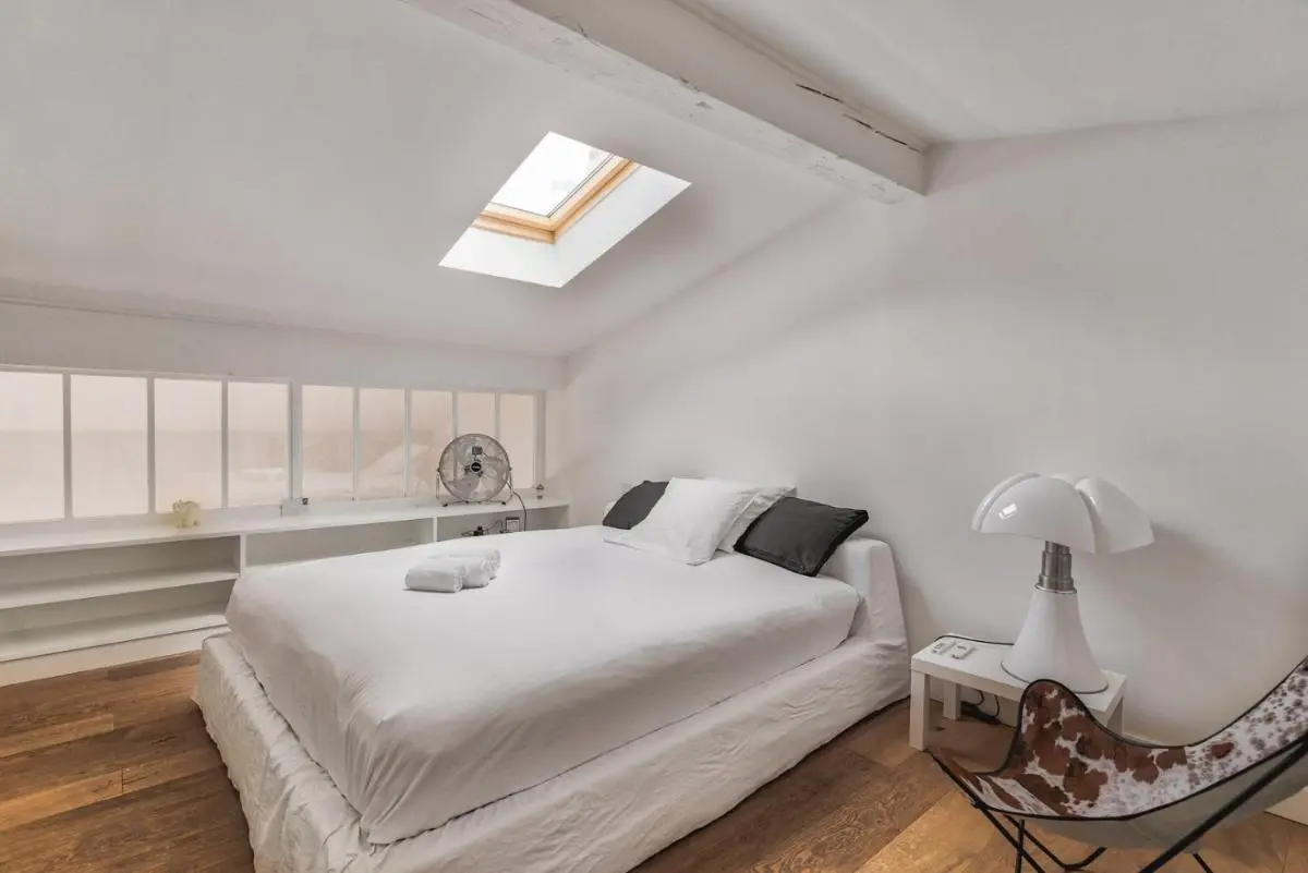 Image 5 of Superbe loft avec patio à Bordeaux