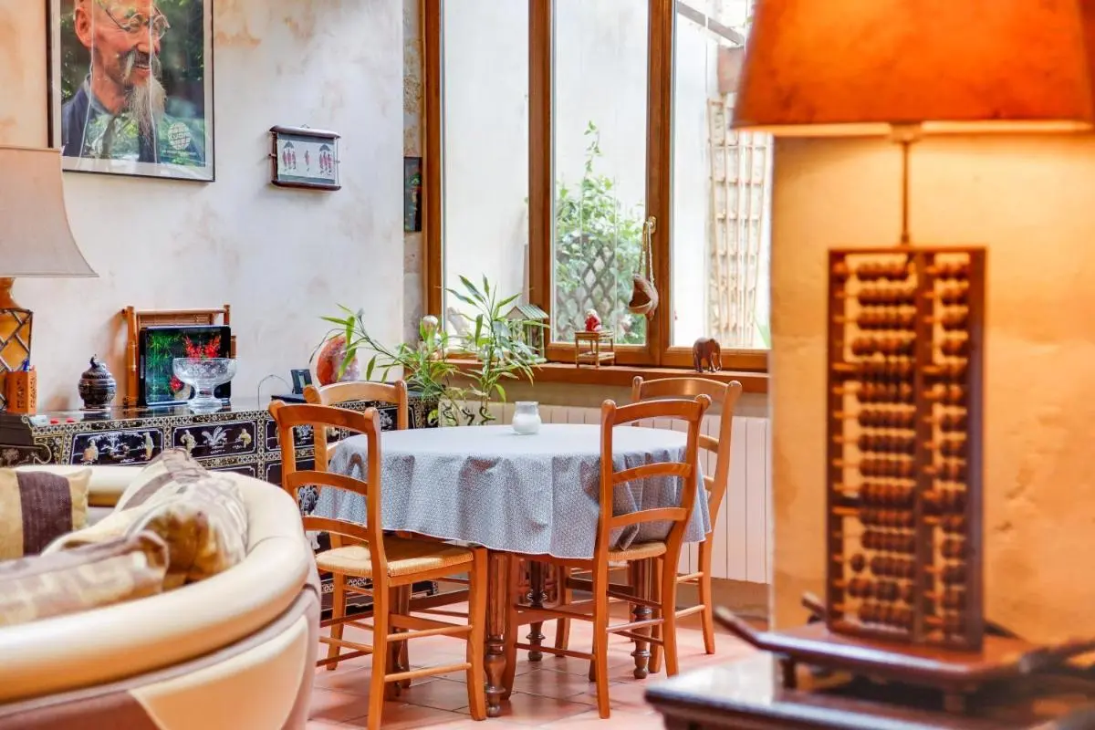 Image 3 of Superbe maison en pierre bordelaise