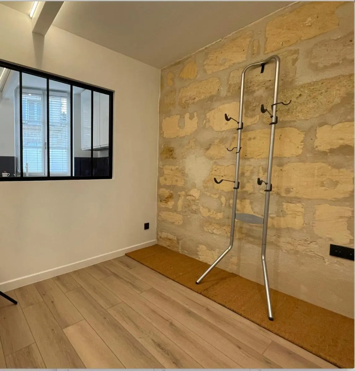 Image 3 of le loft bleu – un atelier-cocon élégant & central