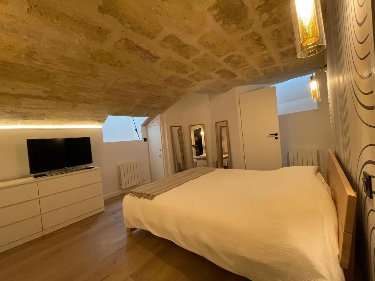 Image 1 of le loft bleu – un atelier-cocon élégant & central
