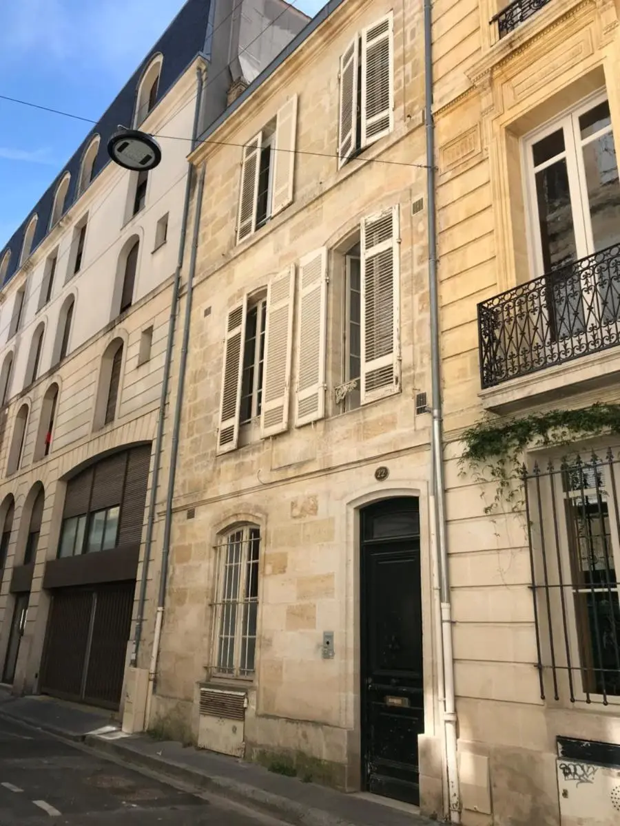 Image 4 of studio de 30 m2 dans le triangle d’or de Bordeaux