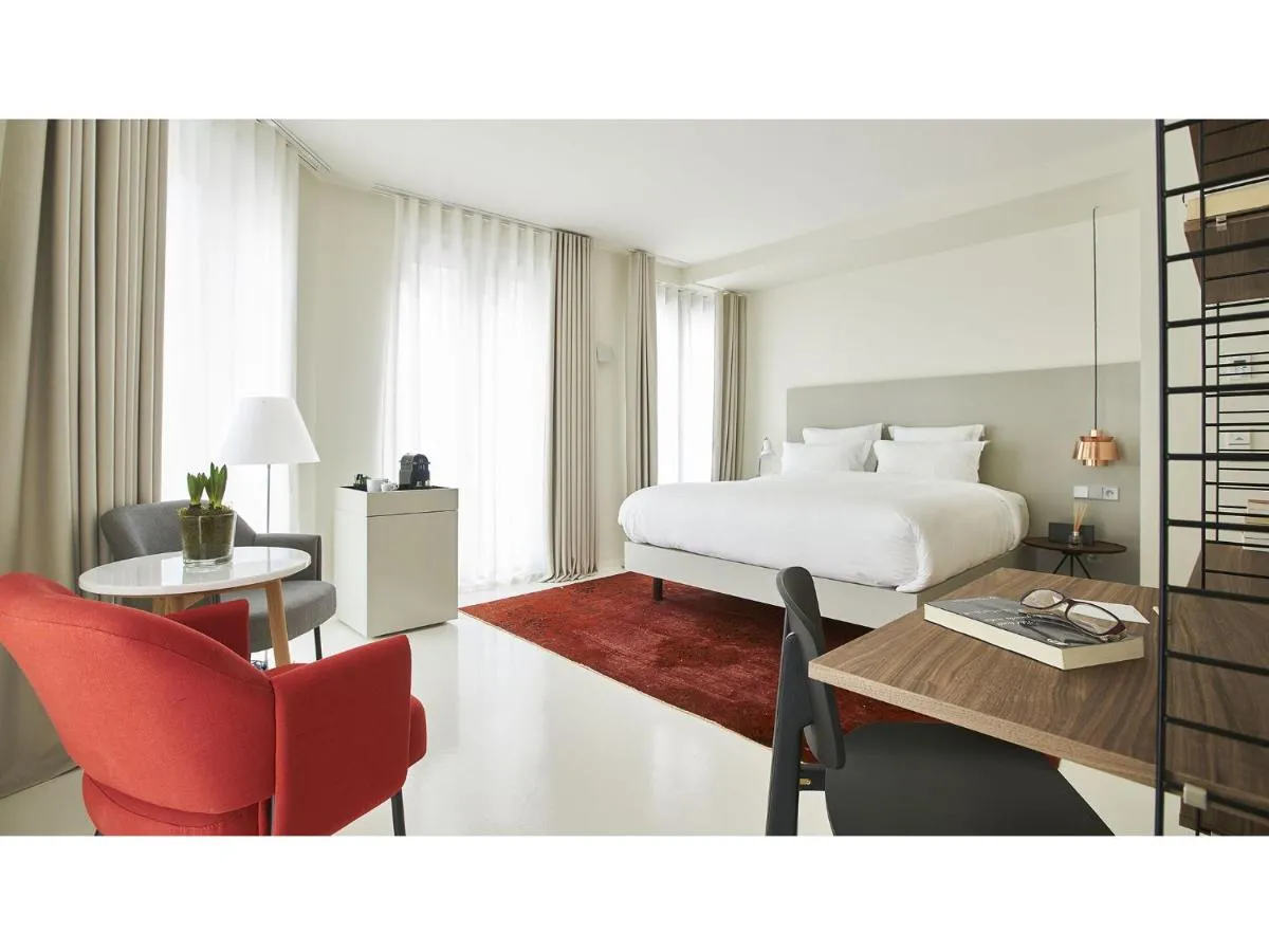 Image 5 of 9Hotel Sablon
