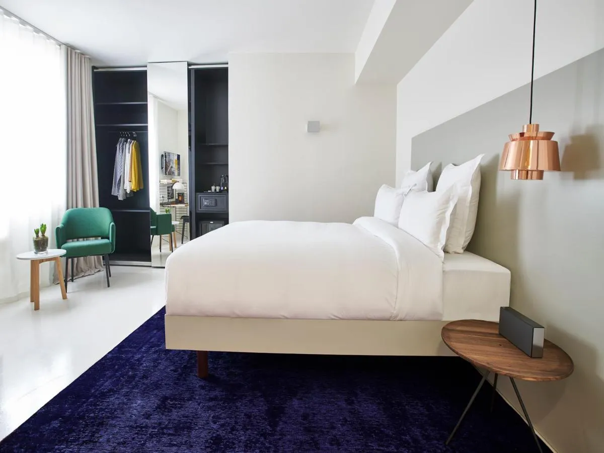 Image 4 of 9Hotel Sablon
