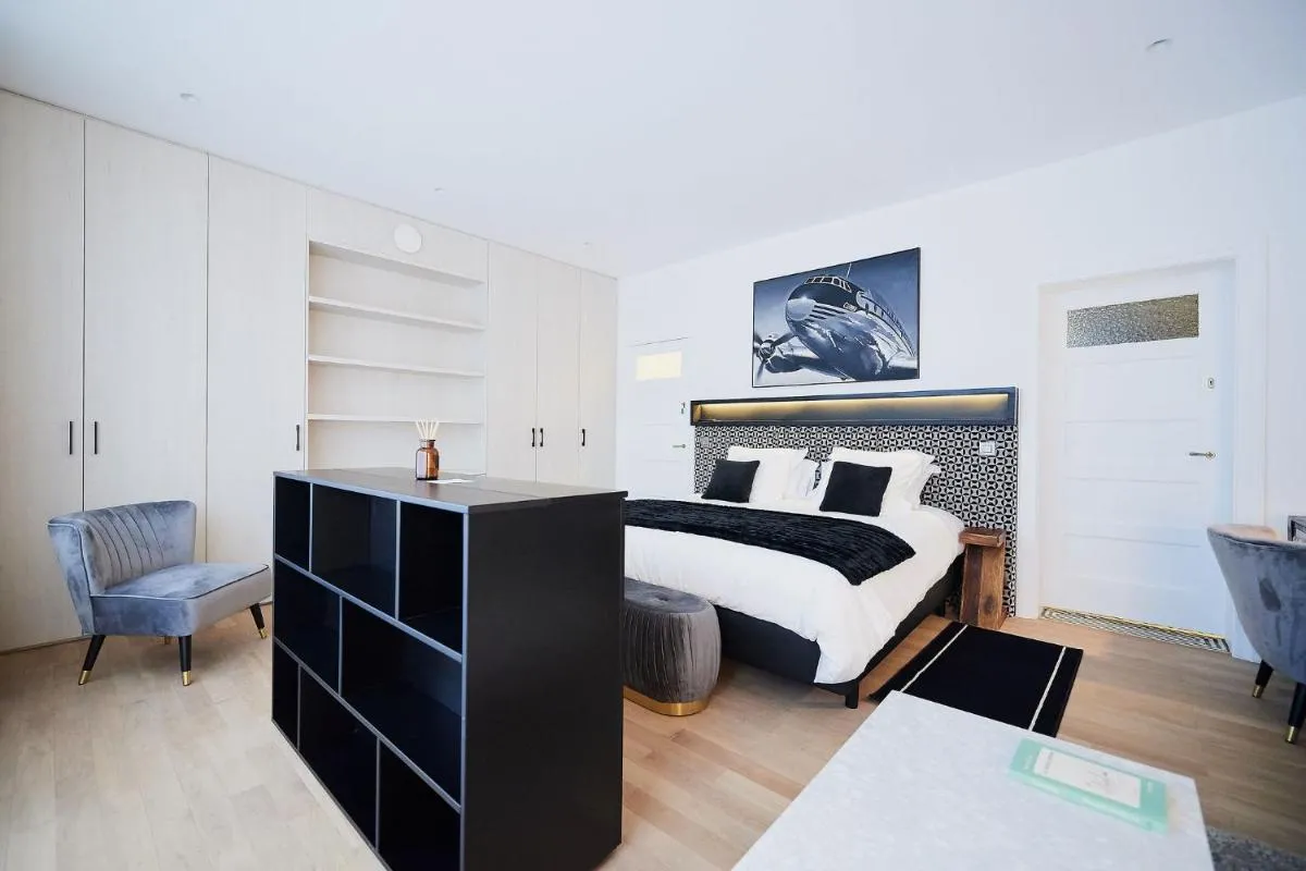 Image 5 of B&B Suites 124