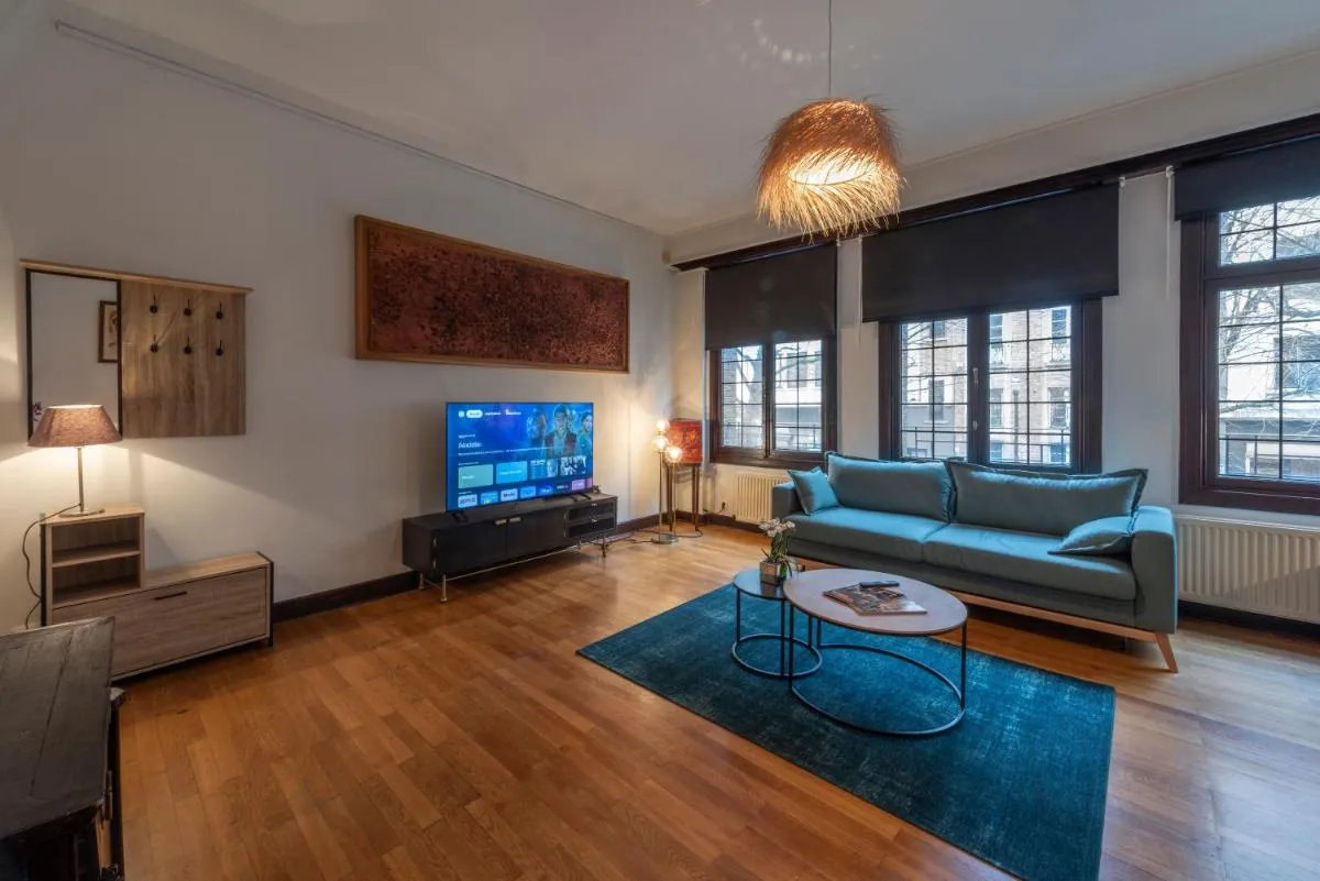 Image 2 of Fish Market Apartments