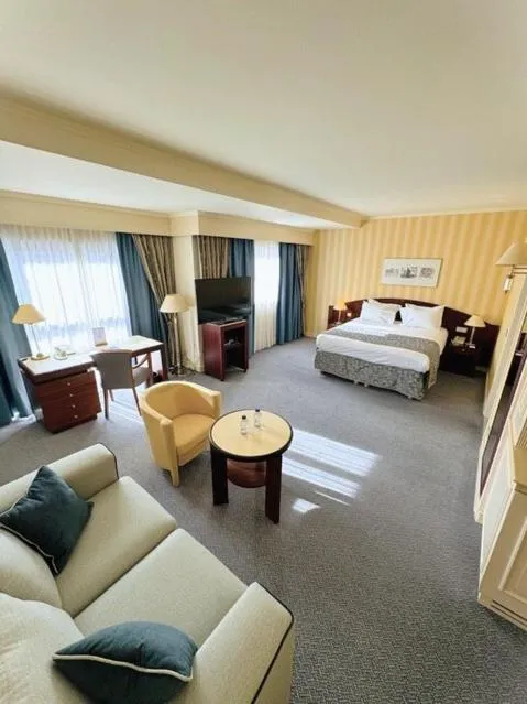Image 3 of Hotel Le Châtelain