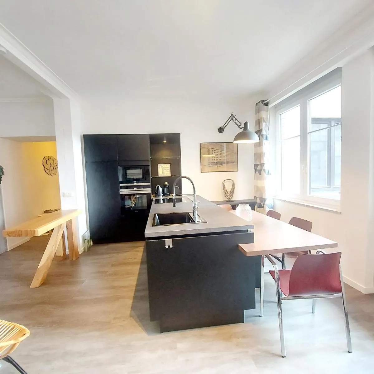Image 3 of New Charming Grand Place Apartment