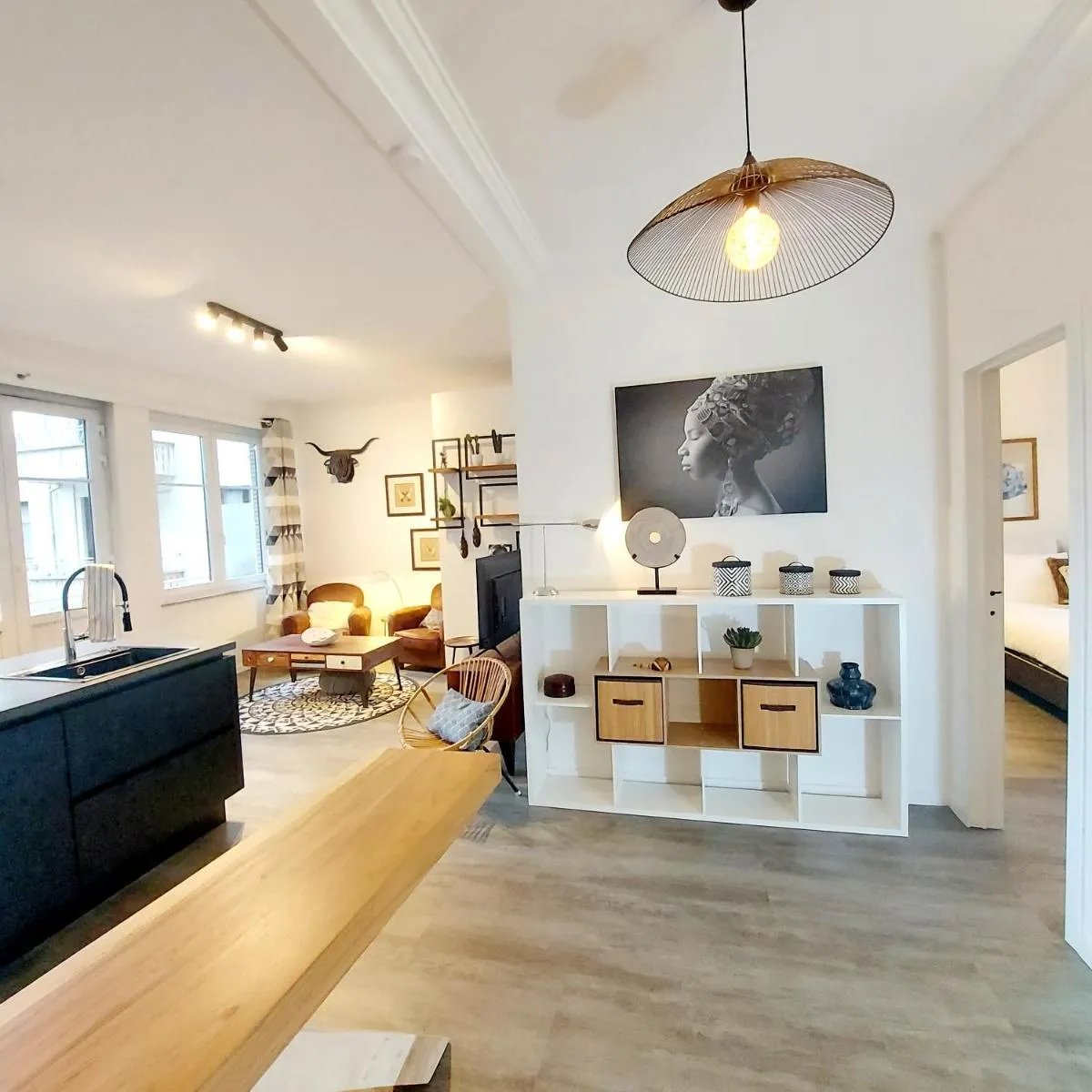 Image 4 of New Charming Grand Place Apartment