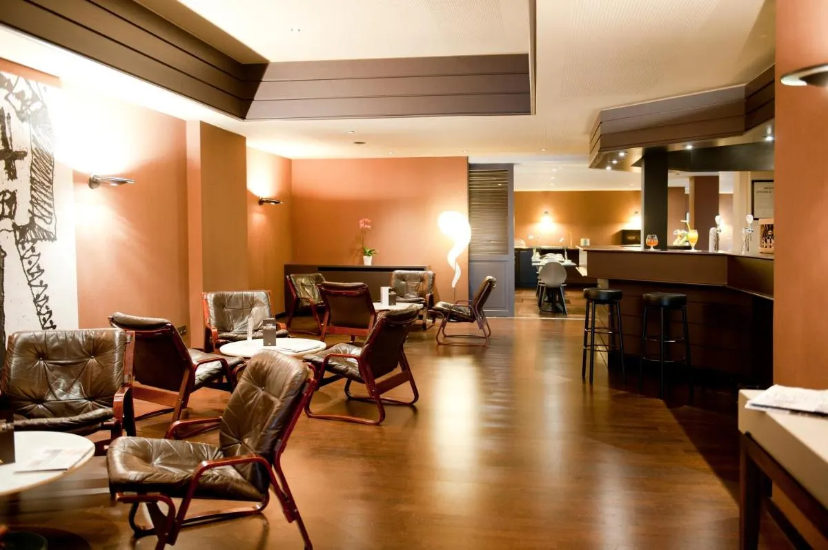Image 3 of New Hotel Charlemagne