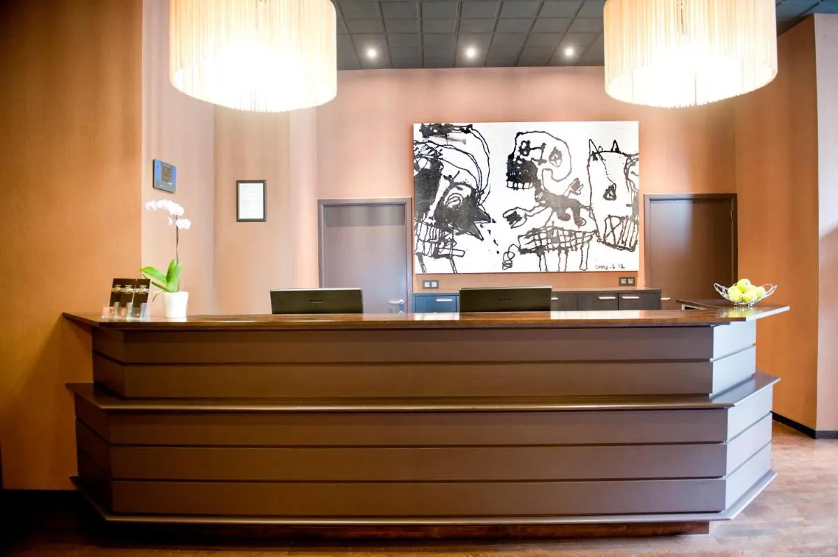 Image 4 of New Hotel Charlemagne