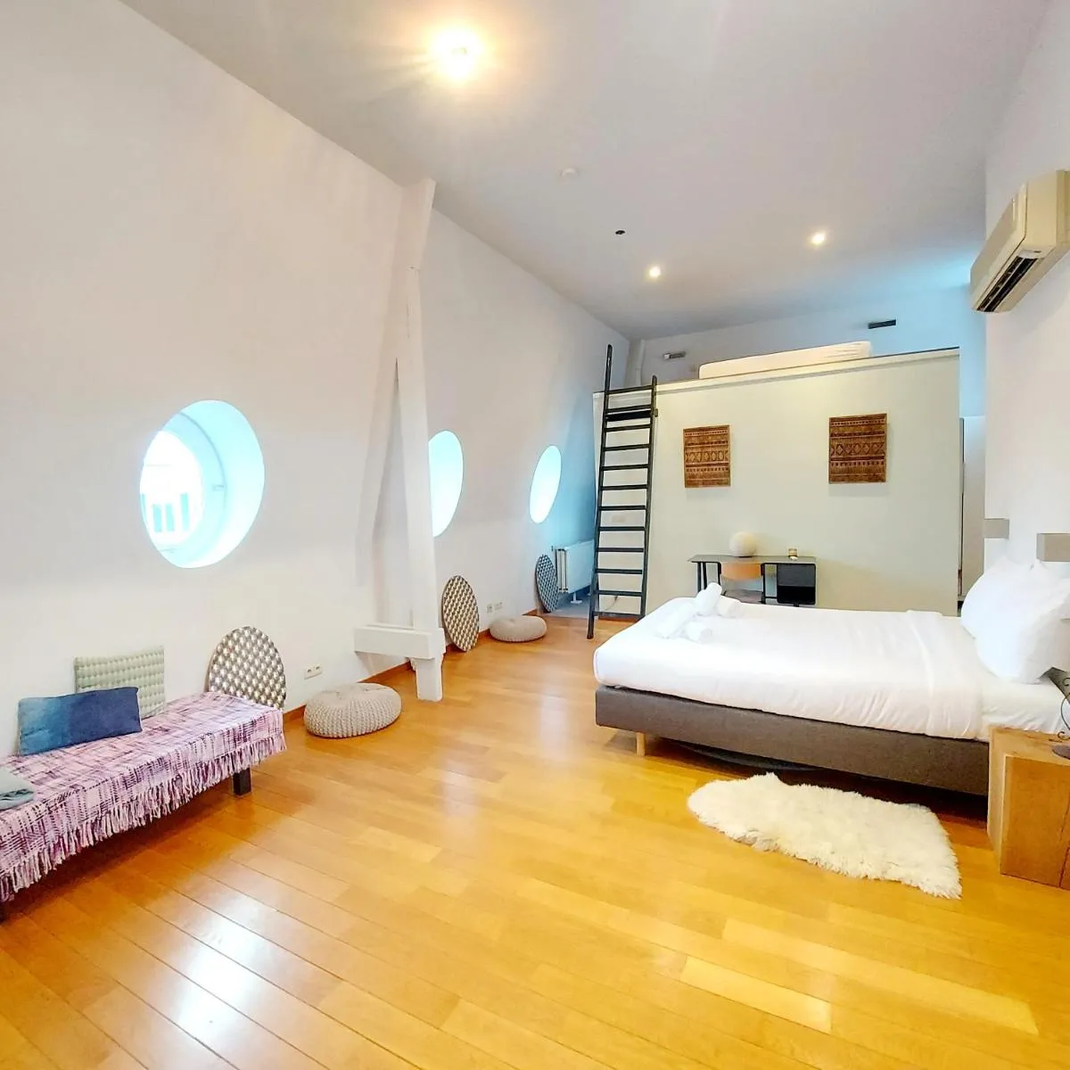Image 6 of New Stylish Grand place City Center Duplex