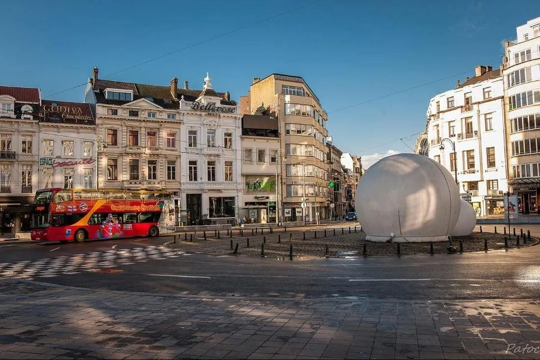 Image 2 of Sublime appartement – Quartier Louise !
