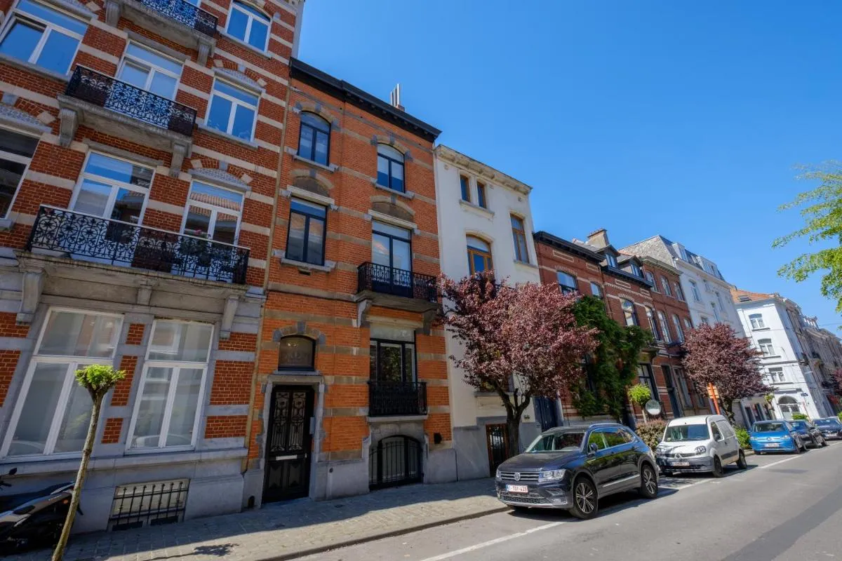 Image 1 of 1bd apartment with garden Brugmann area