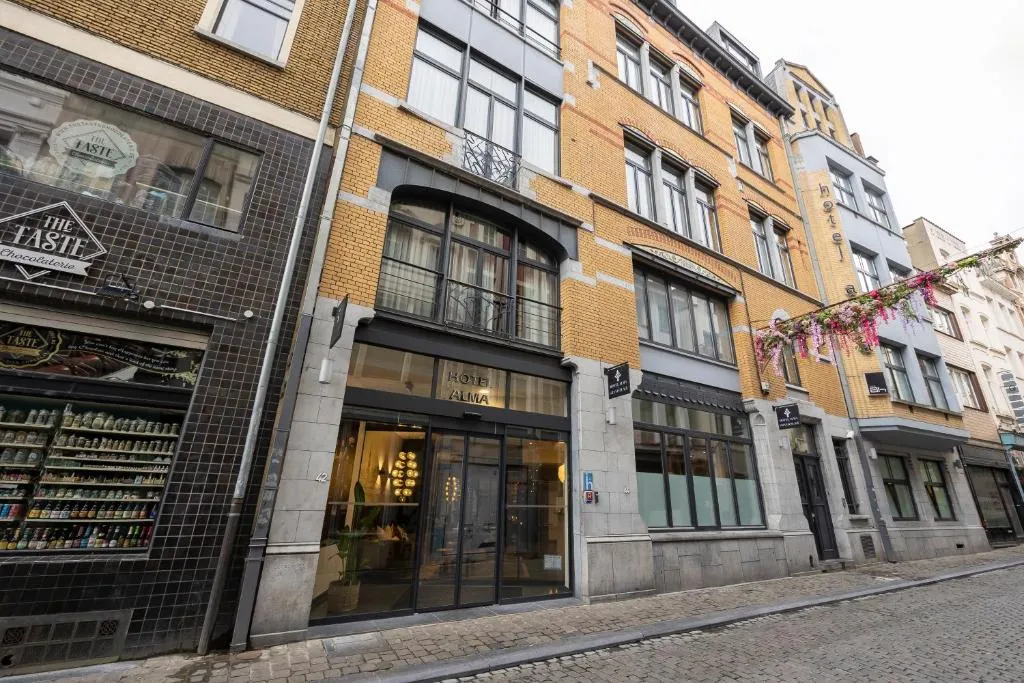 Image of ALMA Grand Place Hotel