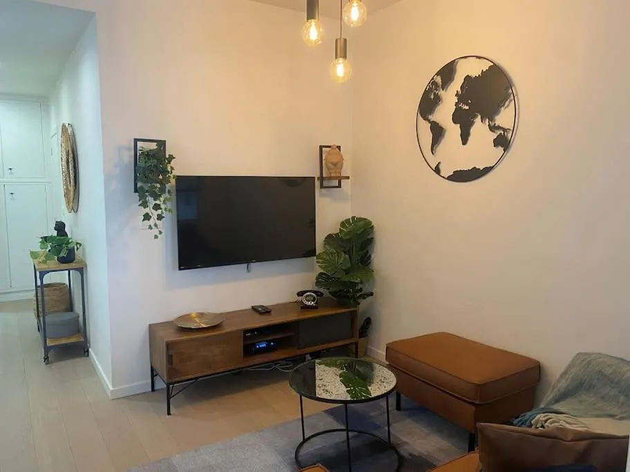 Image 1 of Appartement avec parking gratuit sur place 5D