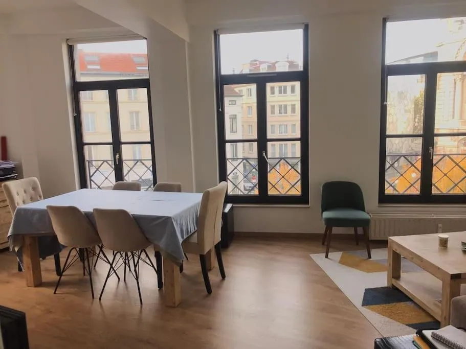 Image 3 of Appartement proche grand place