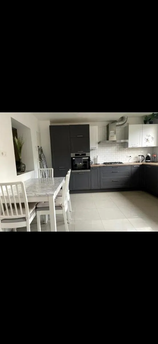 Image 6 of Appartement spacieux avec terrasse et garage privé