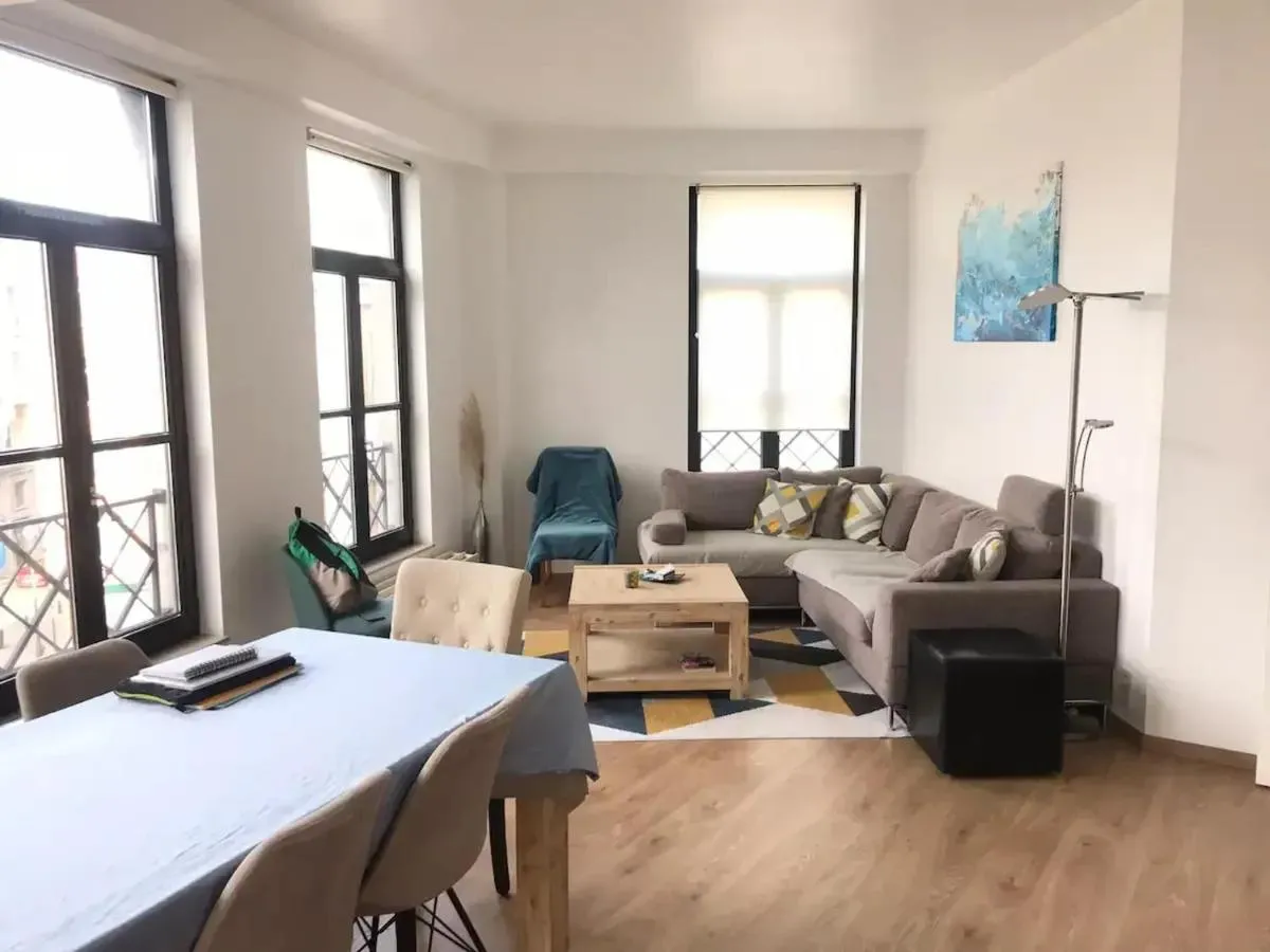 Image 2 of Comfortable Apartment in the Pentagon Brussels 65 m²