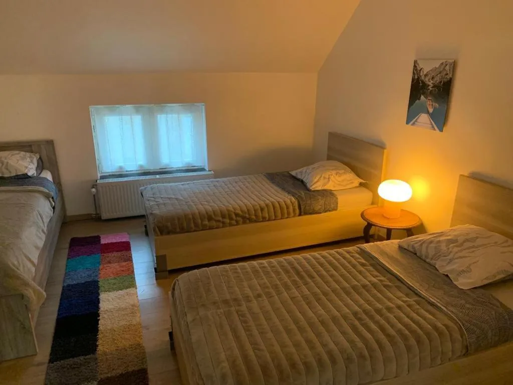Image 4 of Comme à la Maison