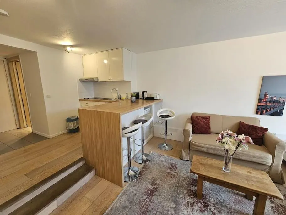 Image 1 of Cosy studio 4