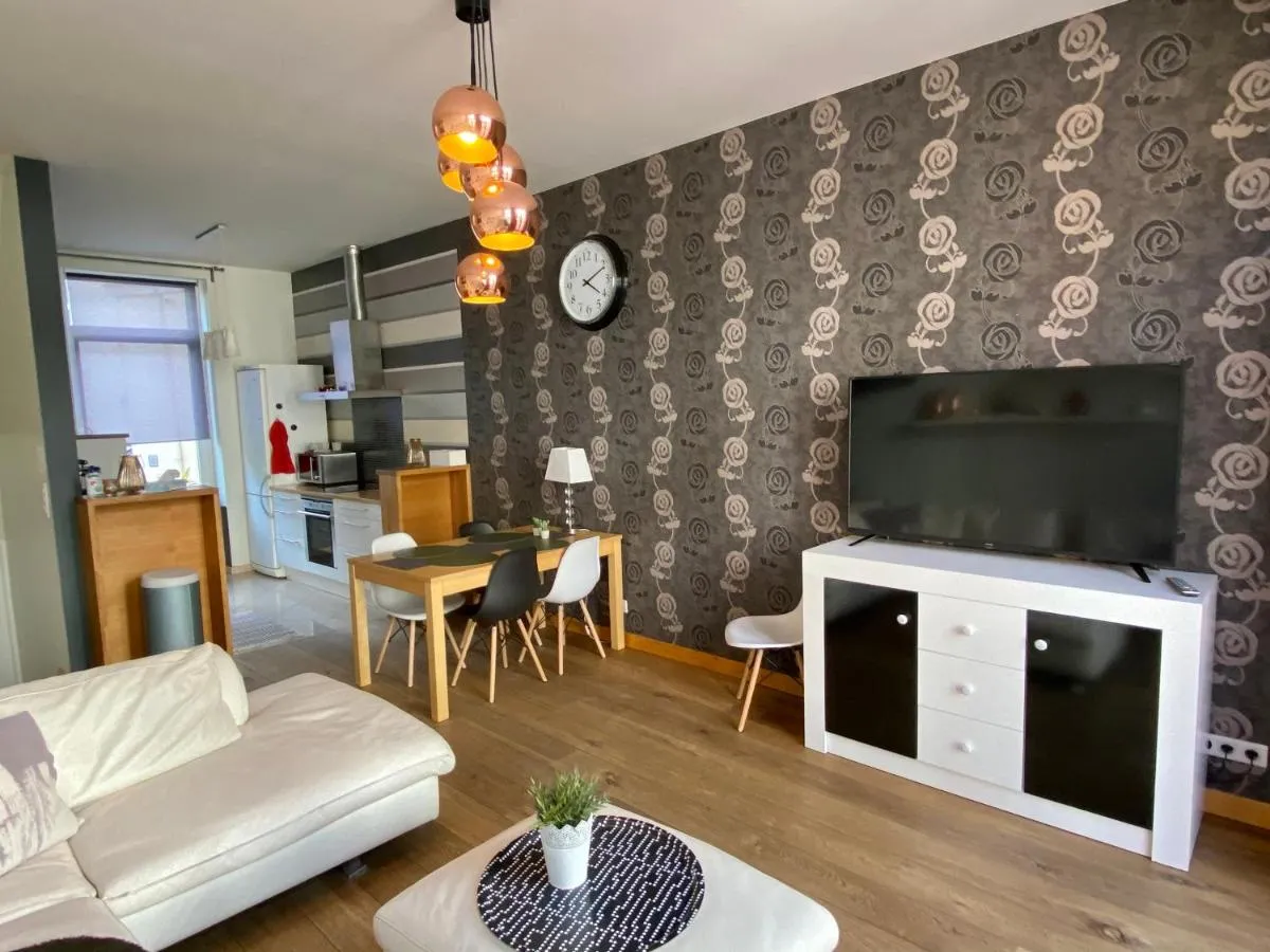 Image 1 of Grand Appartement Jourdan EU