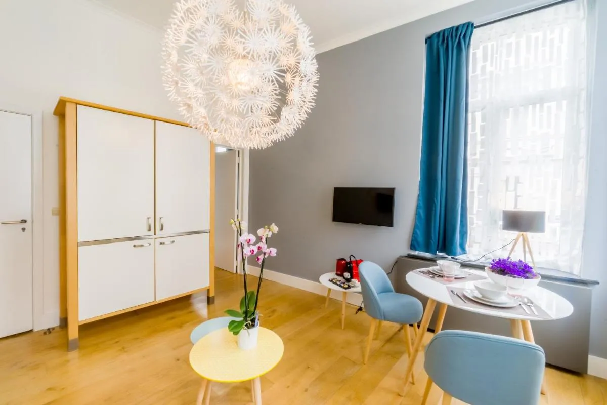 Image 5 of Grand Place Studio