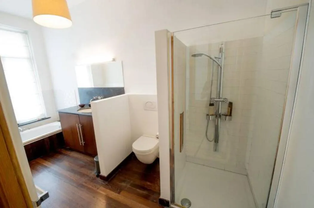 Image 2 of Grand appartement d’artiste cosy et proche de tout