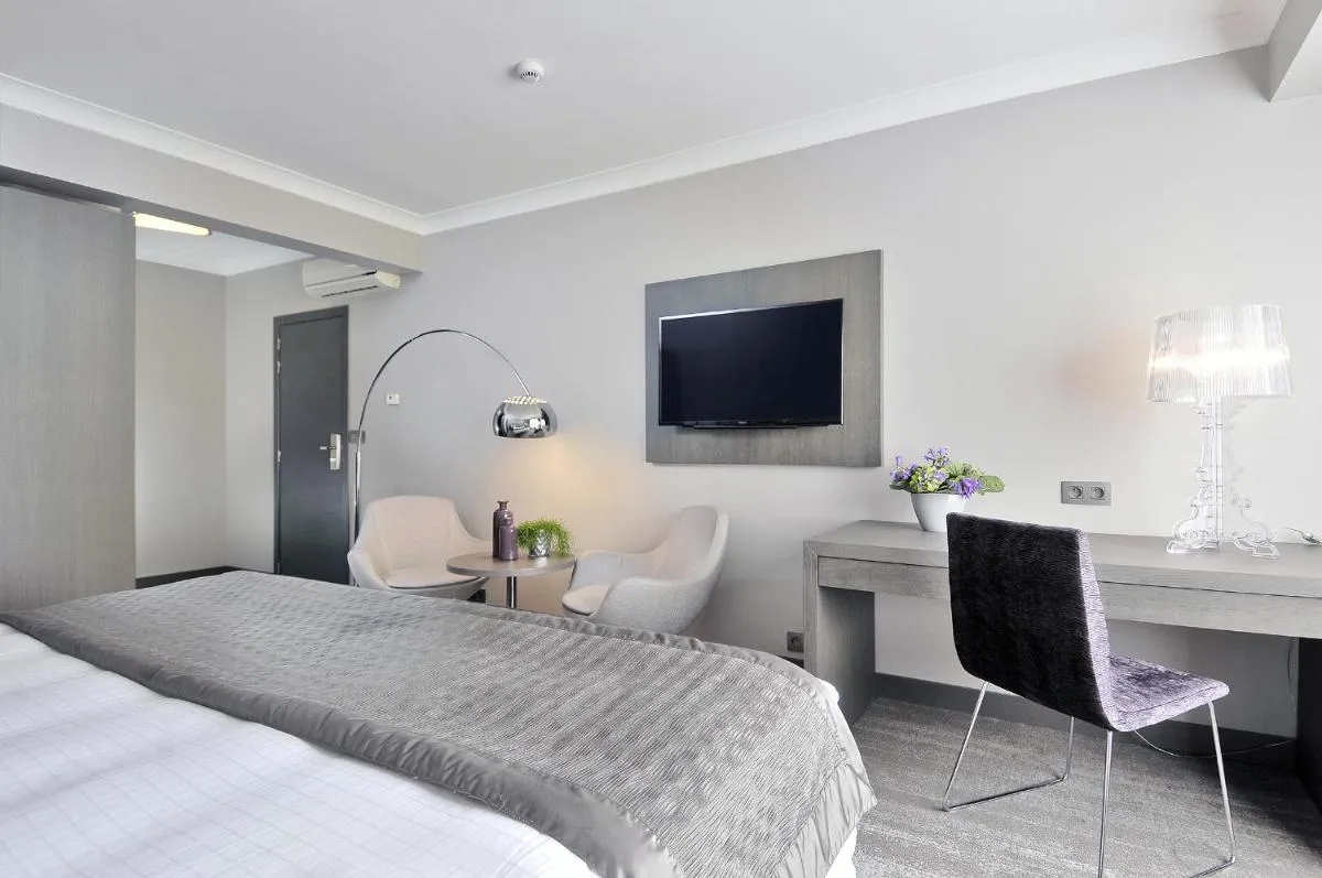Image 6 of Hotel Agenda Louise