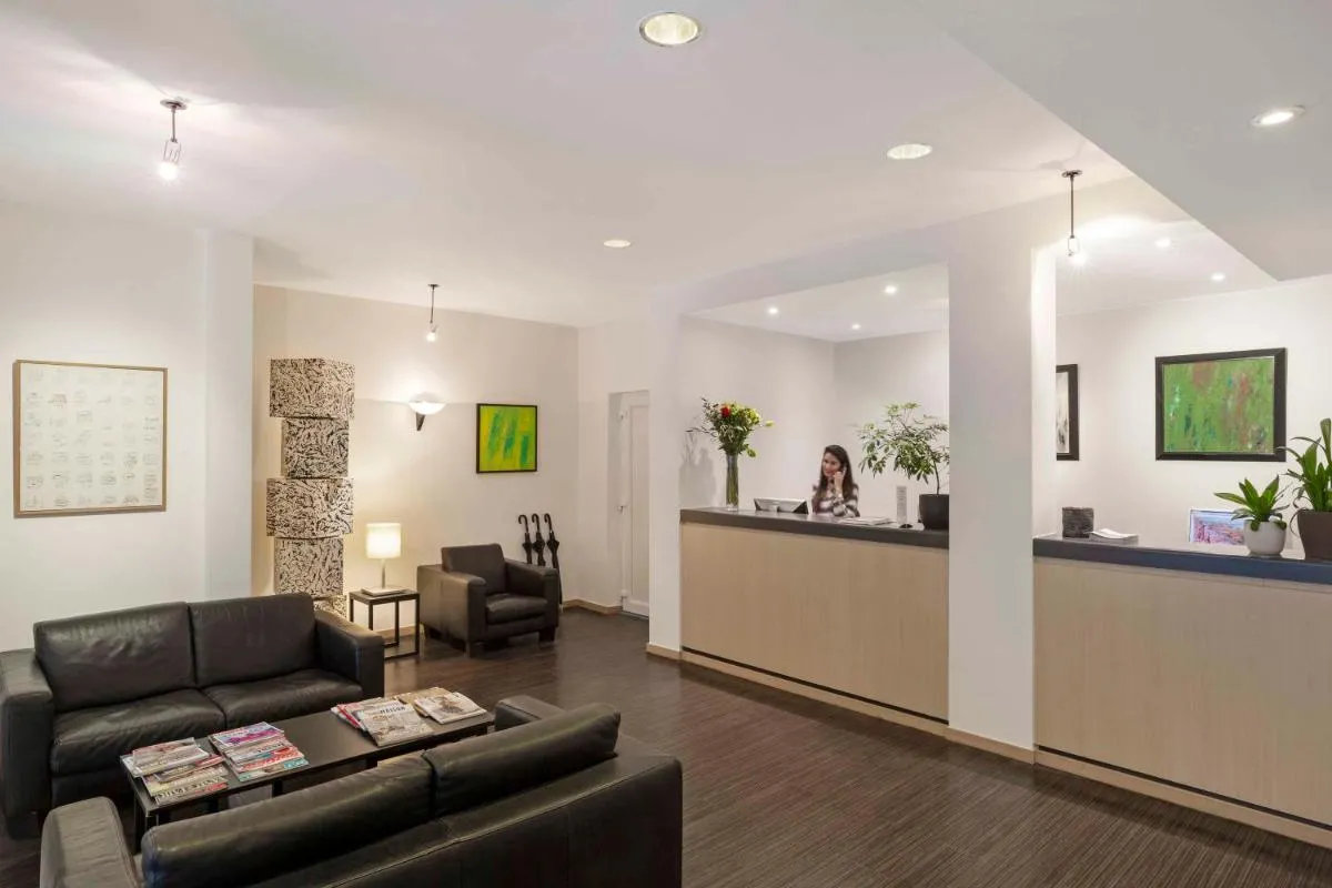 Image 3 of Hôtel Argus by happyCulture