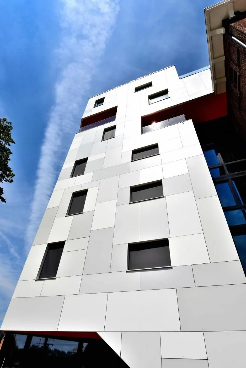 Image 4 of Hôtel Belvue