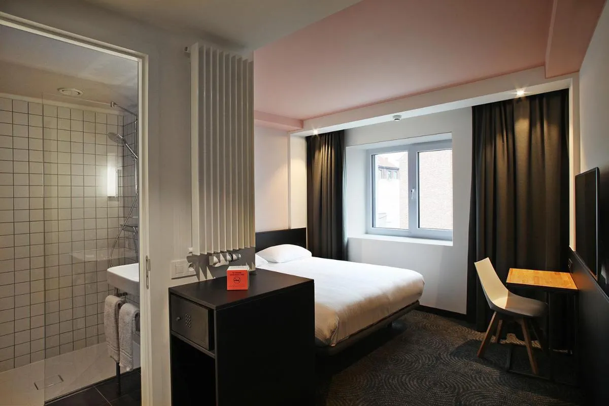 Image 4 of Hotel Van Belle