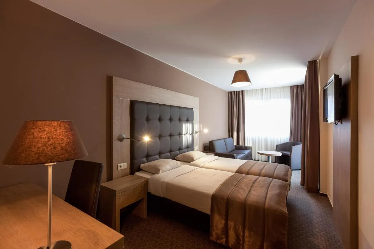 Image 3 of Hotel Villa Royale