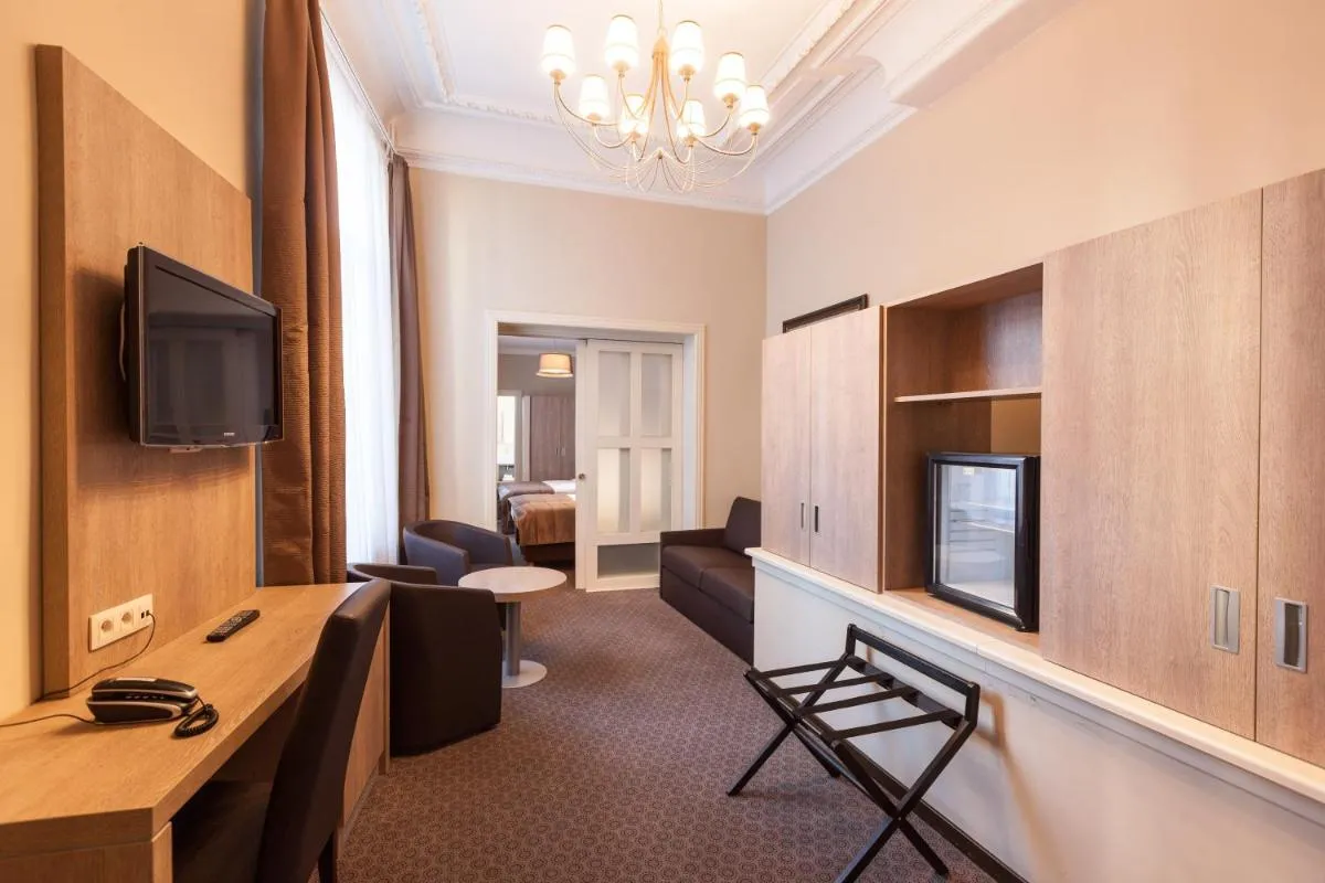 Image 4 of Hotel Villa Royale