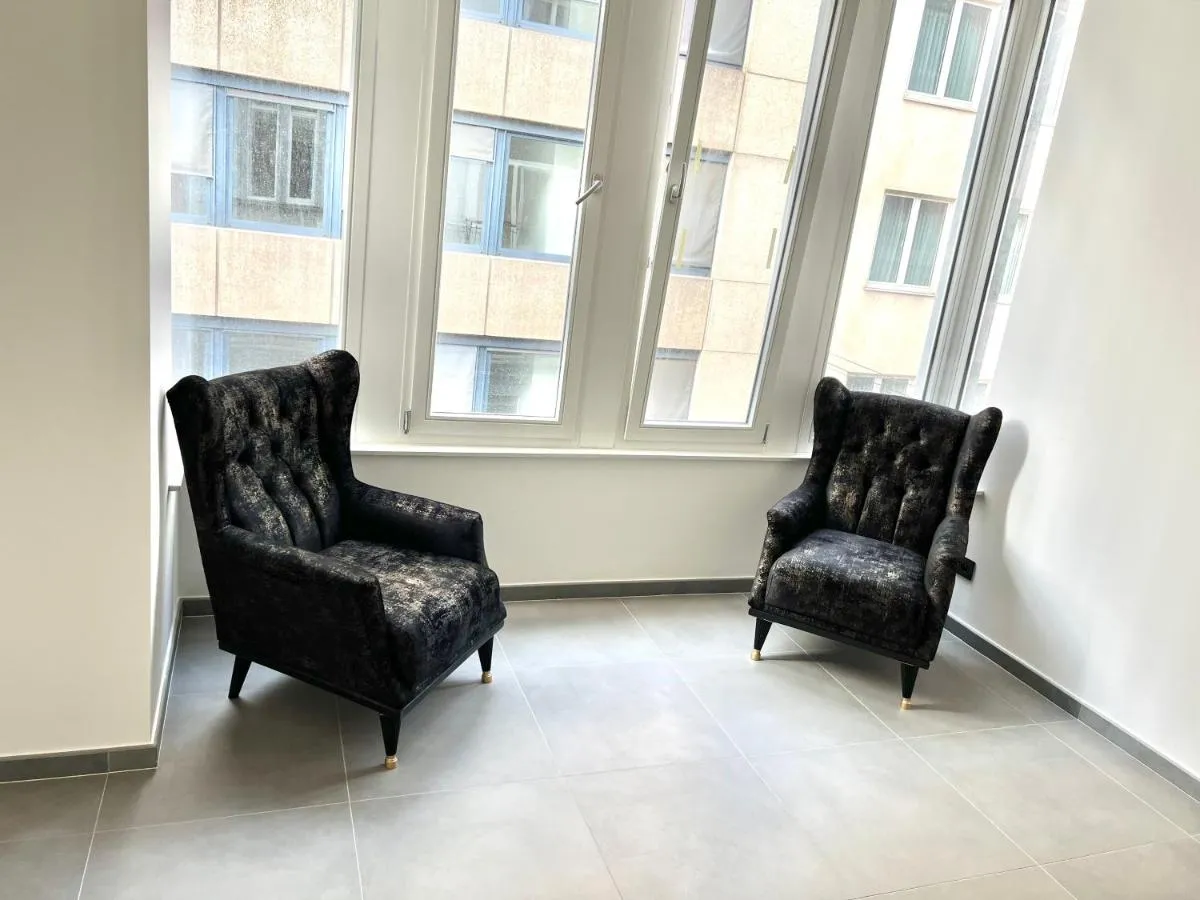 Image 6 of Luxury Brand New Apartment