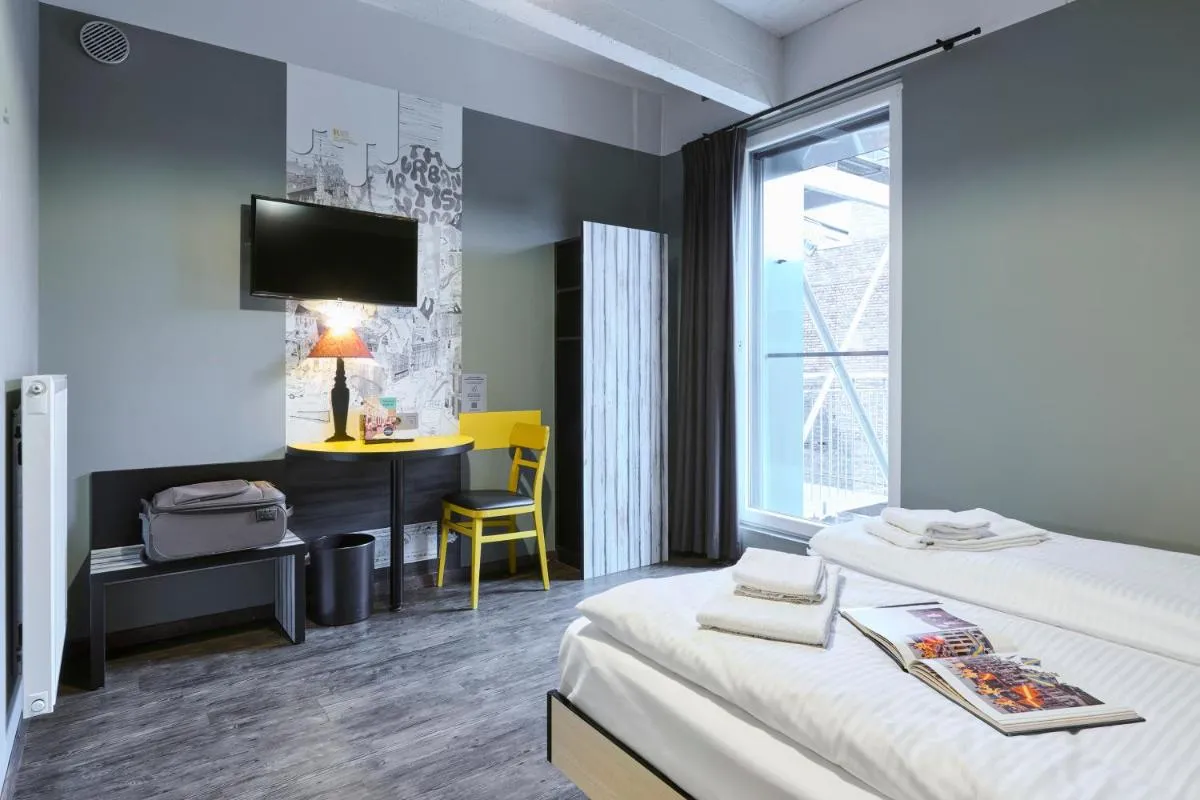 Image 2 of MEININGER Hotels Bruxelles City Center