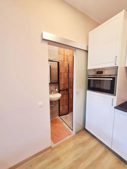 Image 3 of Magnolia Pink Studio New and fully equipped