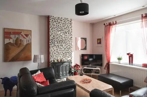 Image 4 of Modern duplex with garden