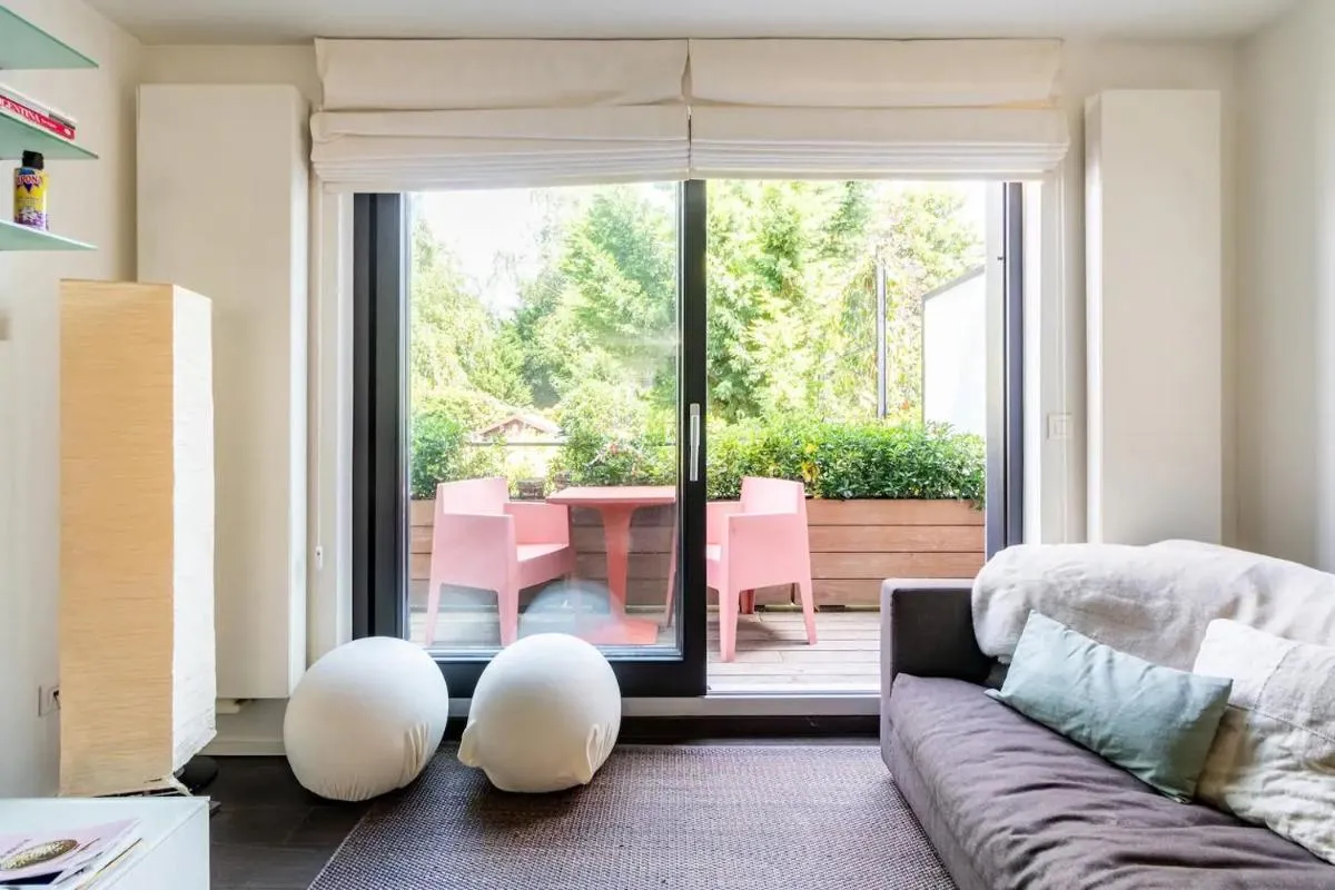 Image 1 of *NEW*Premium Tranquil apartment close to centre
