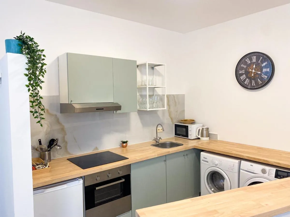 Image 1 of New Cozy Apartments In Porte de HAL