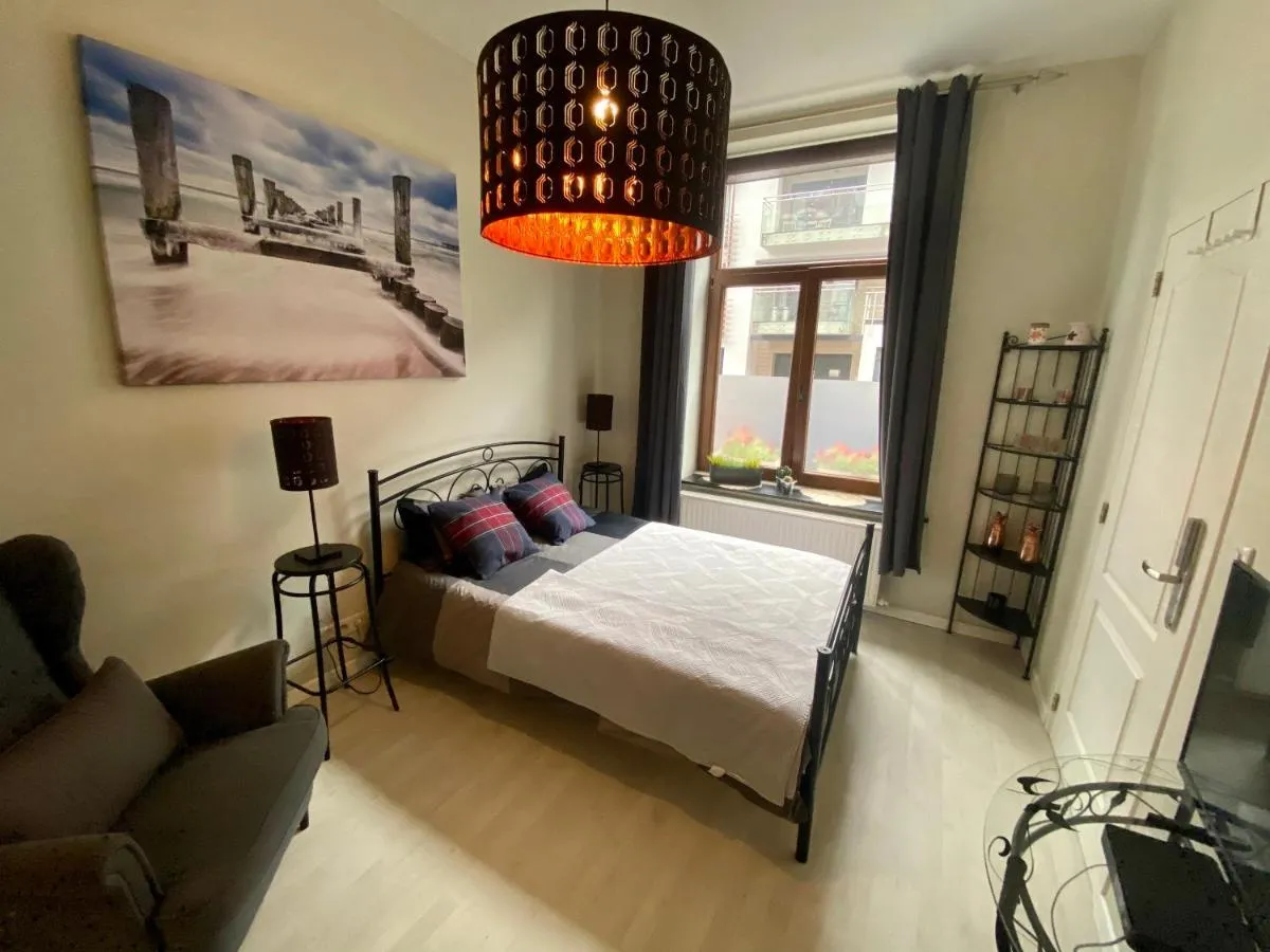 Image 2 of Petit Appartement Jourdan EU