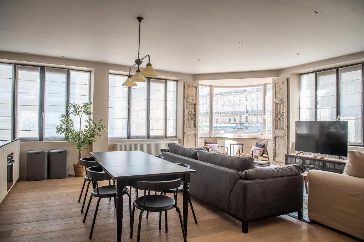 Image 3 of Spacious modern appartments in the heart of Brussels