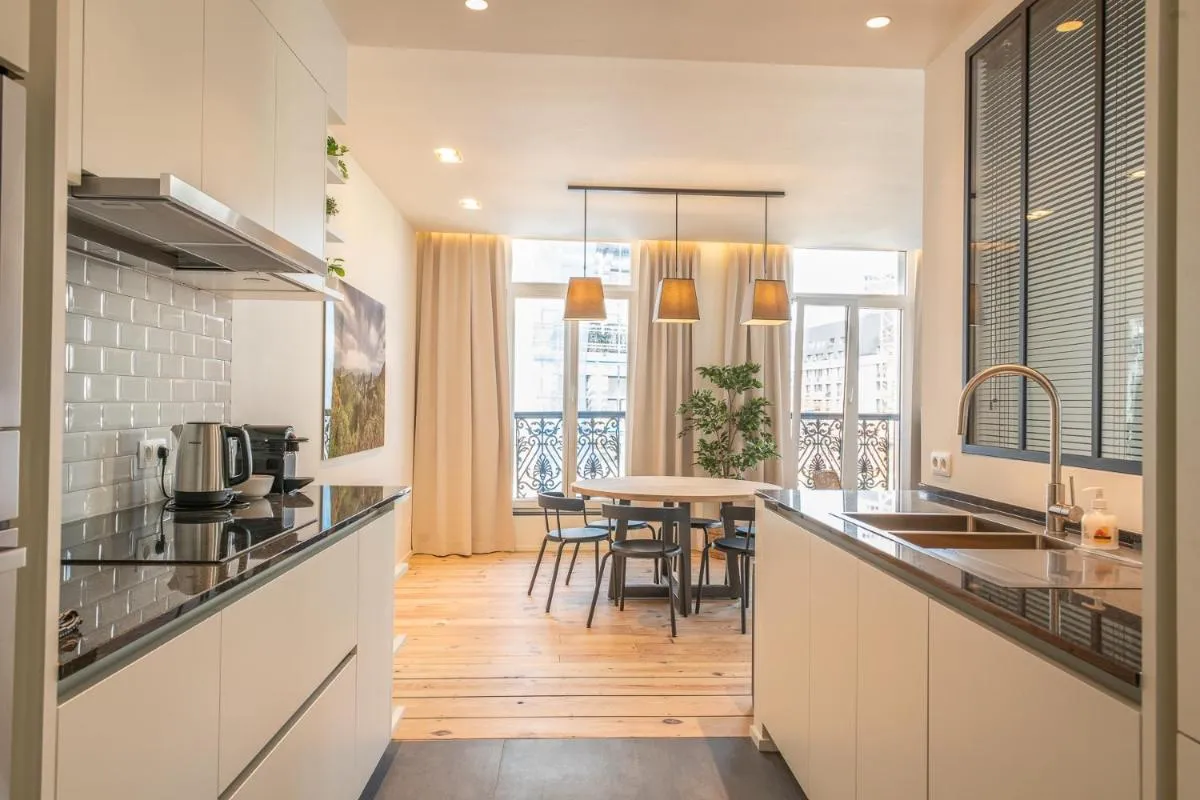 Image 2 of Spacious modern appartments in the heart of Brussels