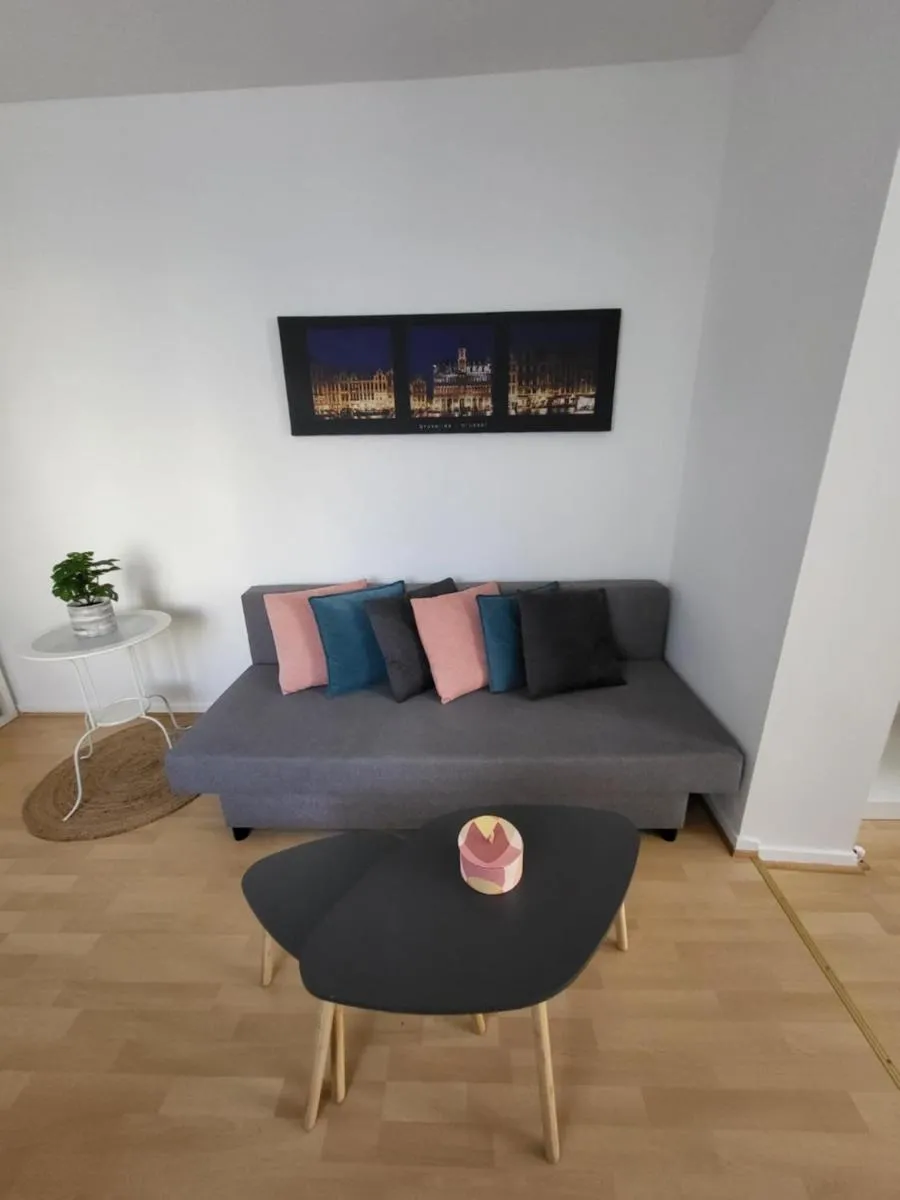 Image 1 of Studio Alicia, idéalement situé