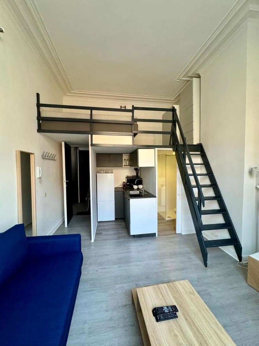 Image 6 of Studio avec chambre en mezzanine