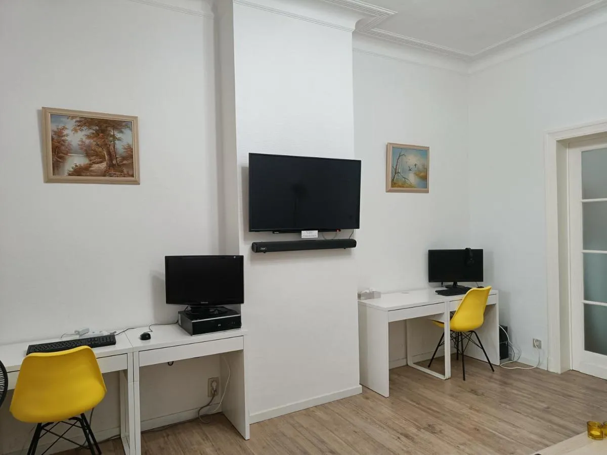 Image 2 of The Brussels-Laken Appartement