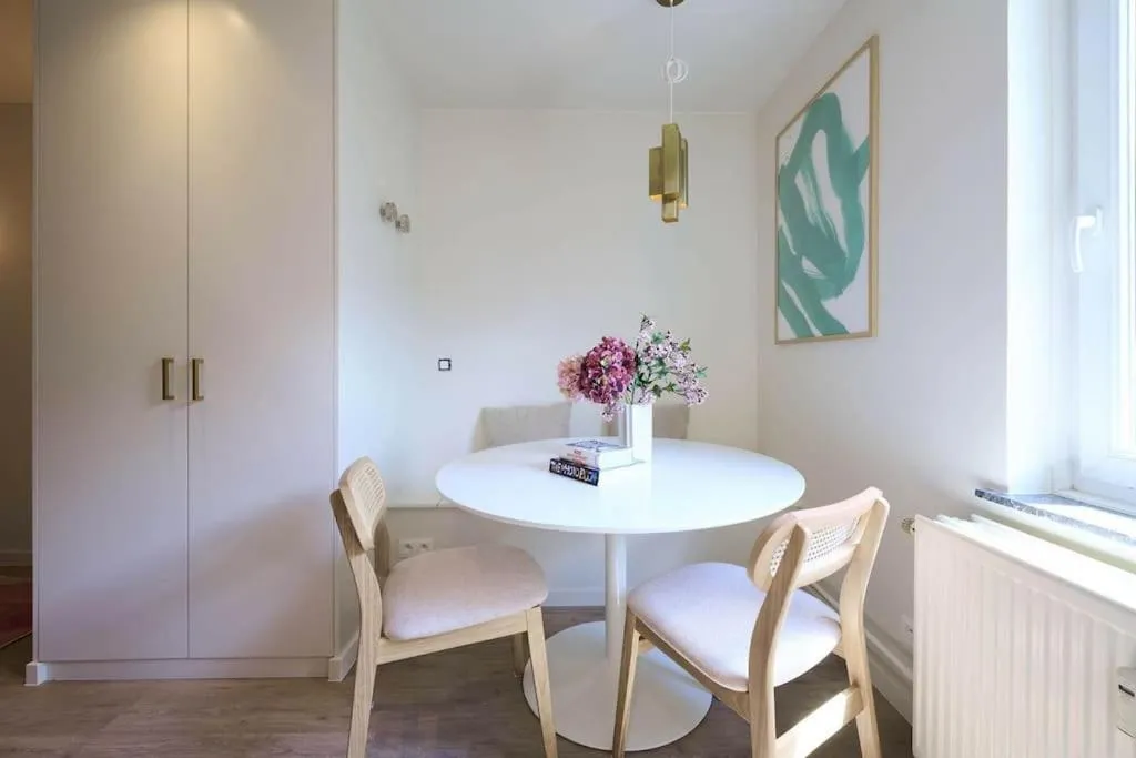 Image 2 of cosy studio automne #2