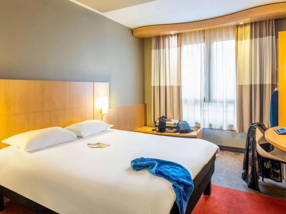 Image 3 of ibis Hotel Brussels Centre Gare du Midi