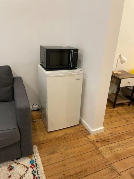 Image 6 of studio indépendant sans cuisine – Le coin cosy avec WIFI